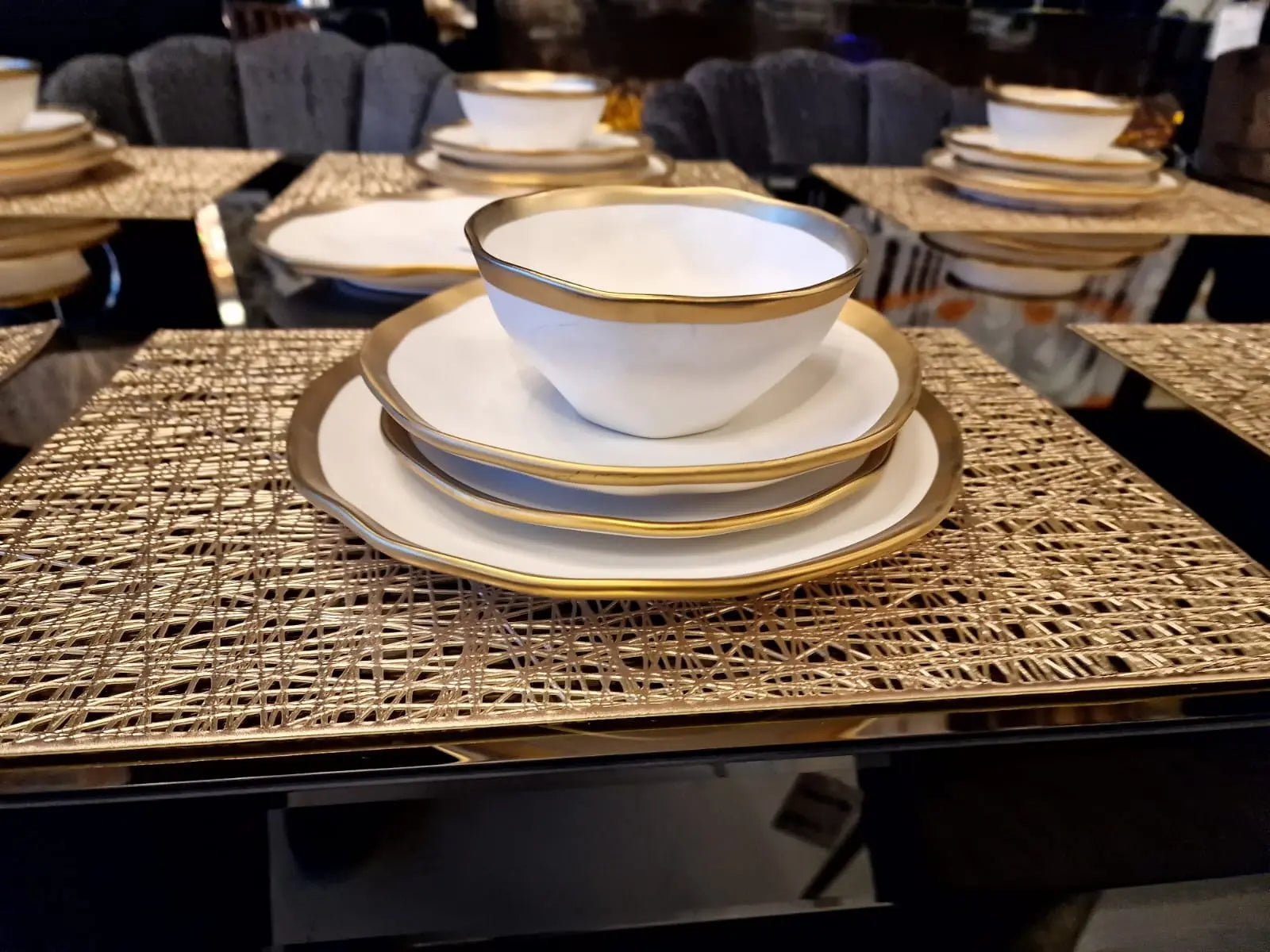 Bircard Dole Dinnerware Set 25-piece | White