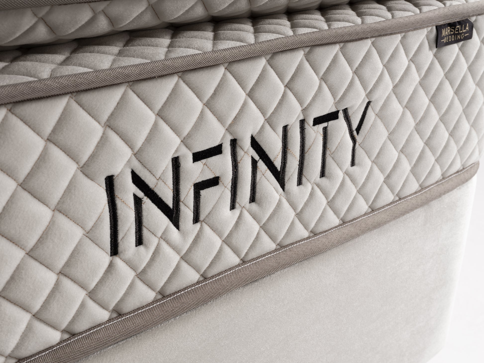 Boxspring Infinity Lampen & Meer