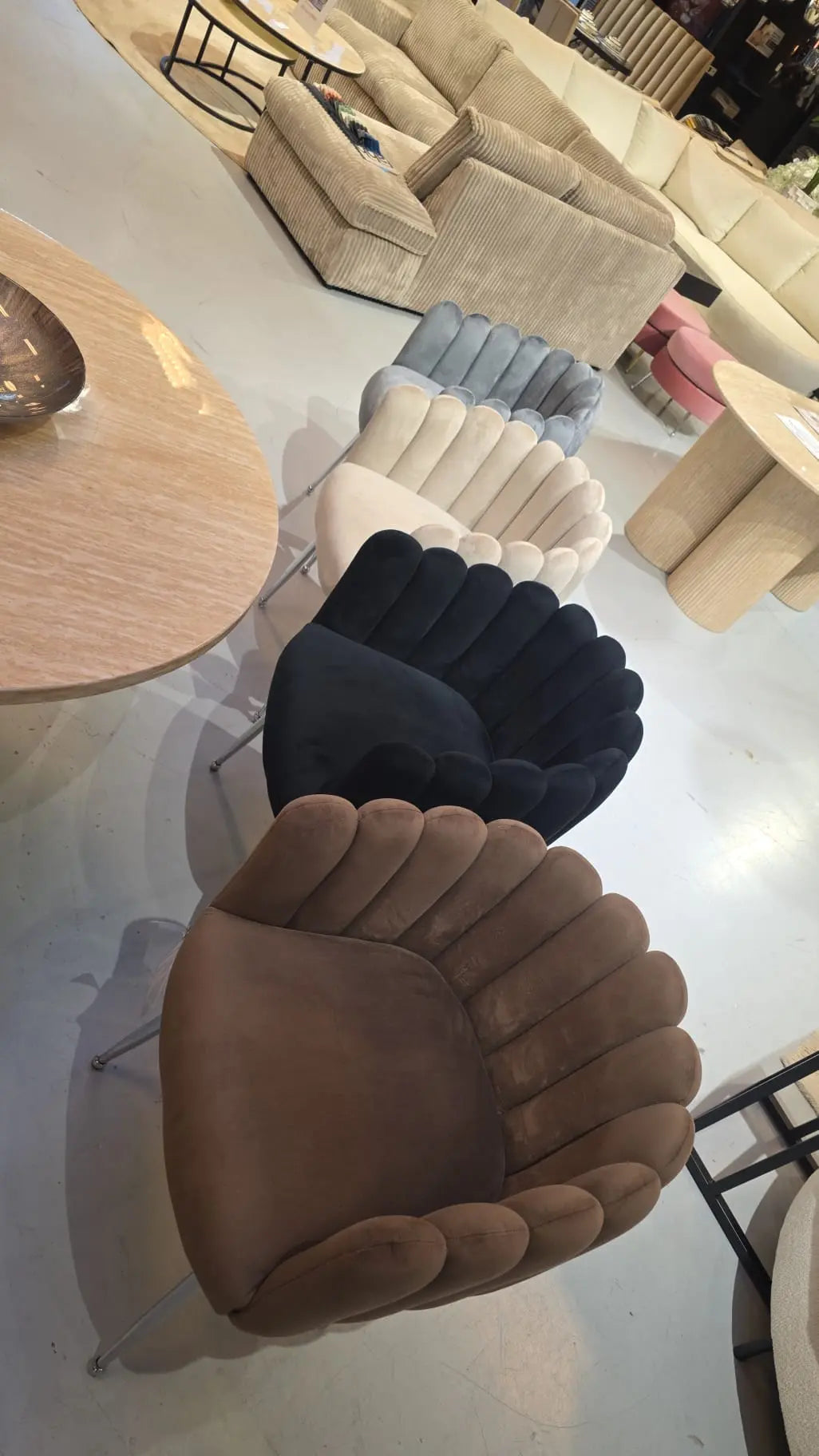 Jasmin Stoel - 4 Kleuren Eric Kuster Style