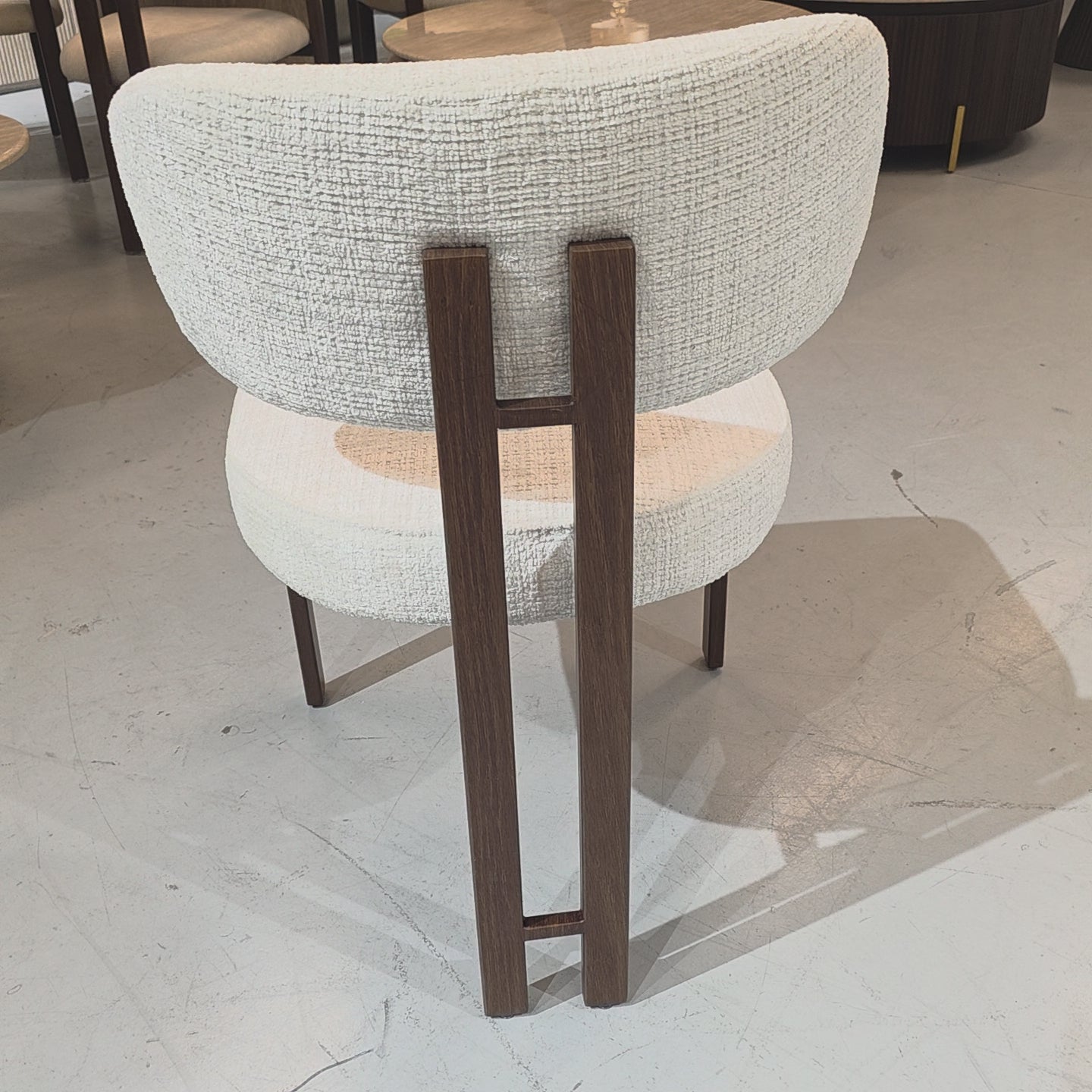 Video laden: Eetkamerstoel Kimberly