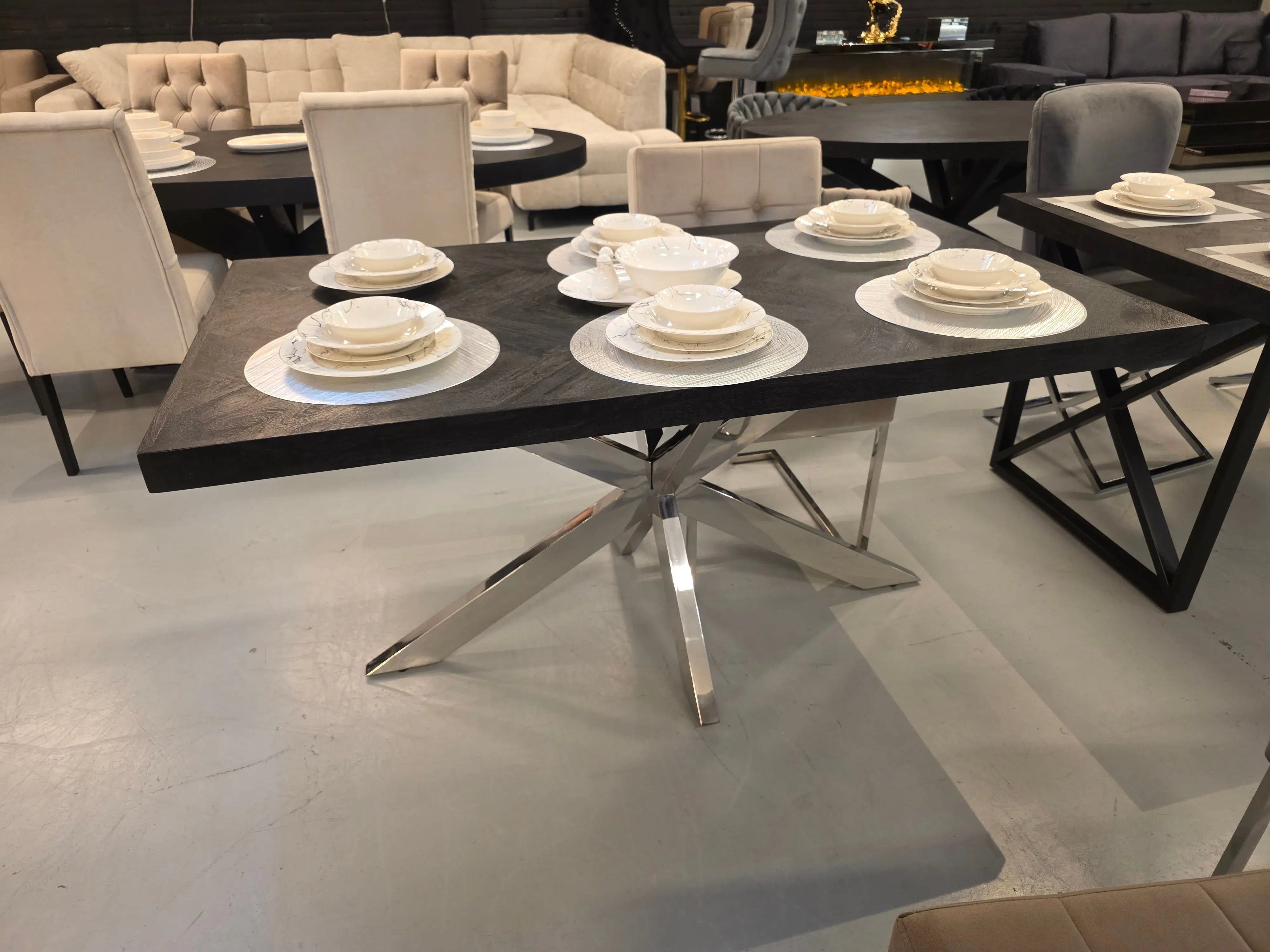 Black Bonita Eettafel Eric Kuster Style