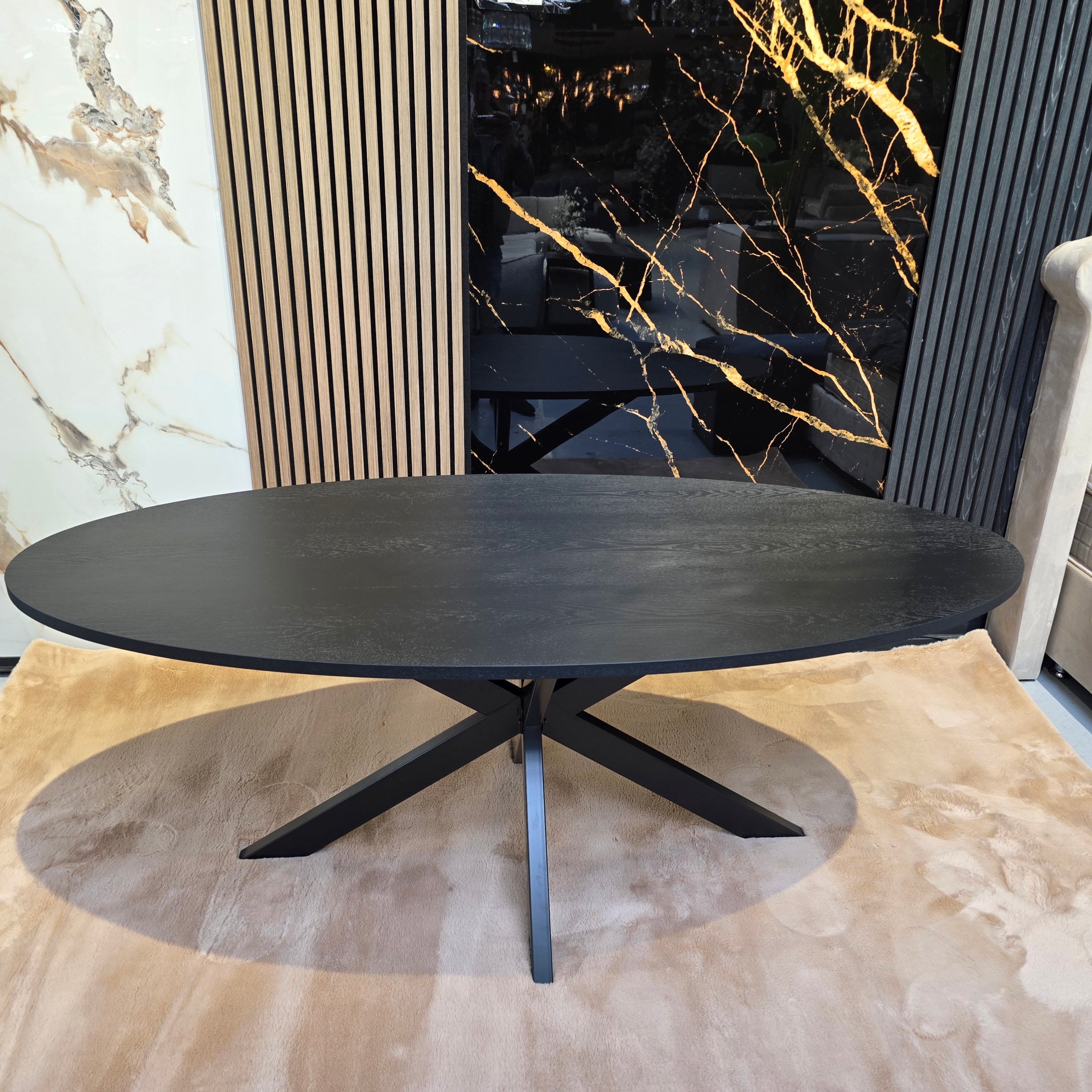 Tafel set  Blackwood Oak fineer