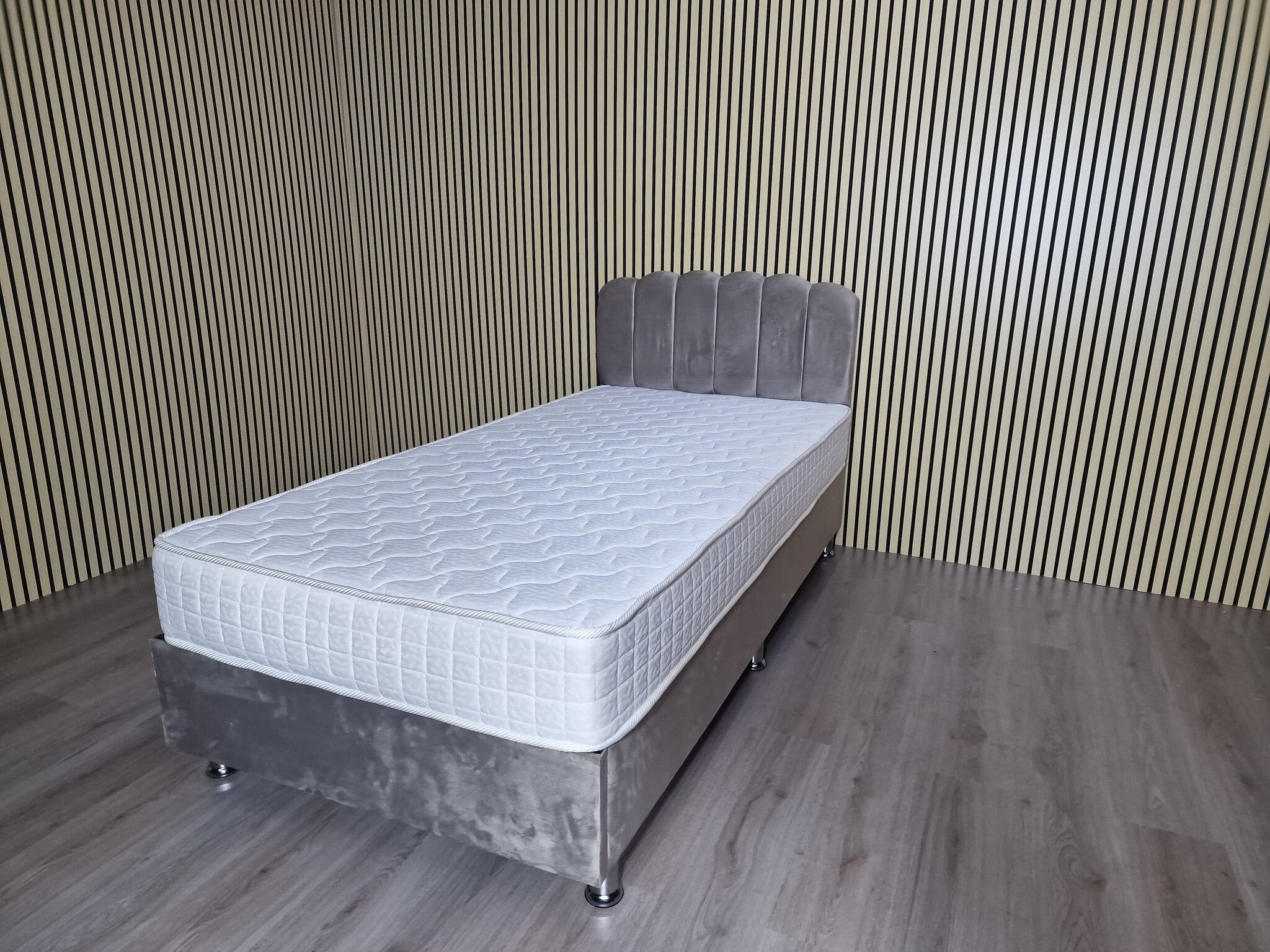 Bed - Elite - 2 Colors