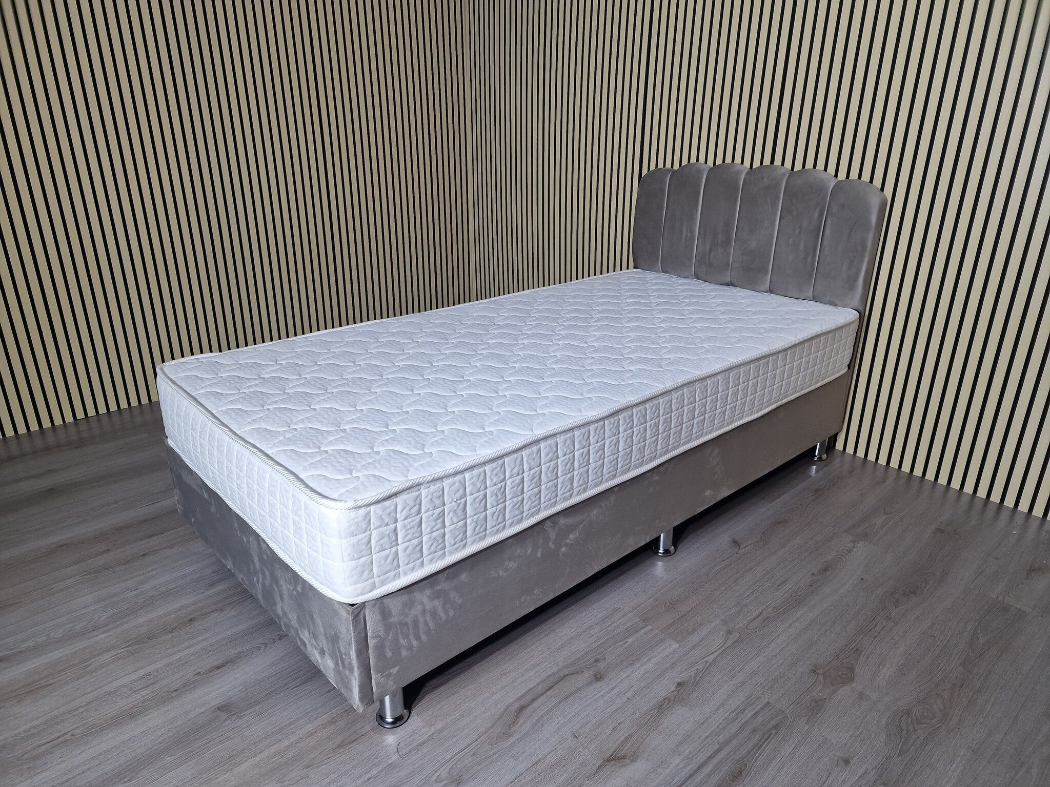 Bed - Elite - 2 Colors