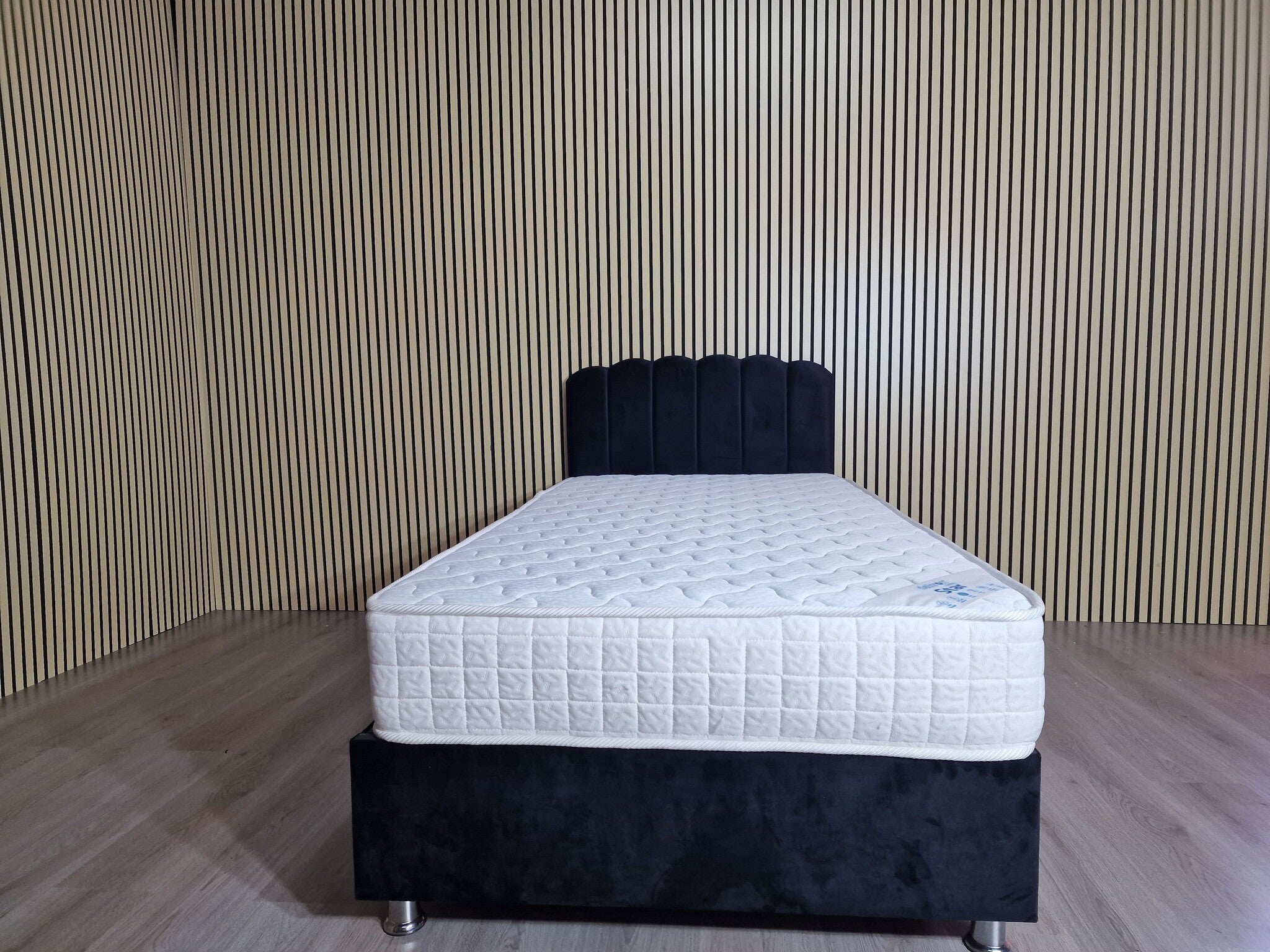 Bed - Elite - 2 Colors