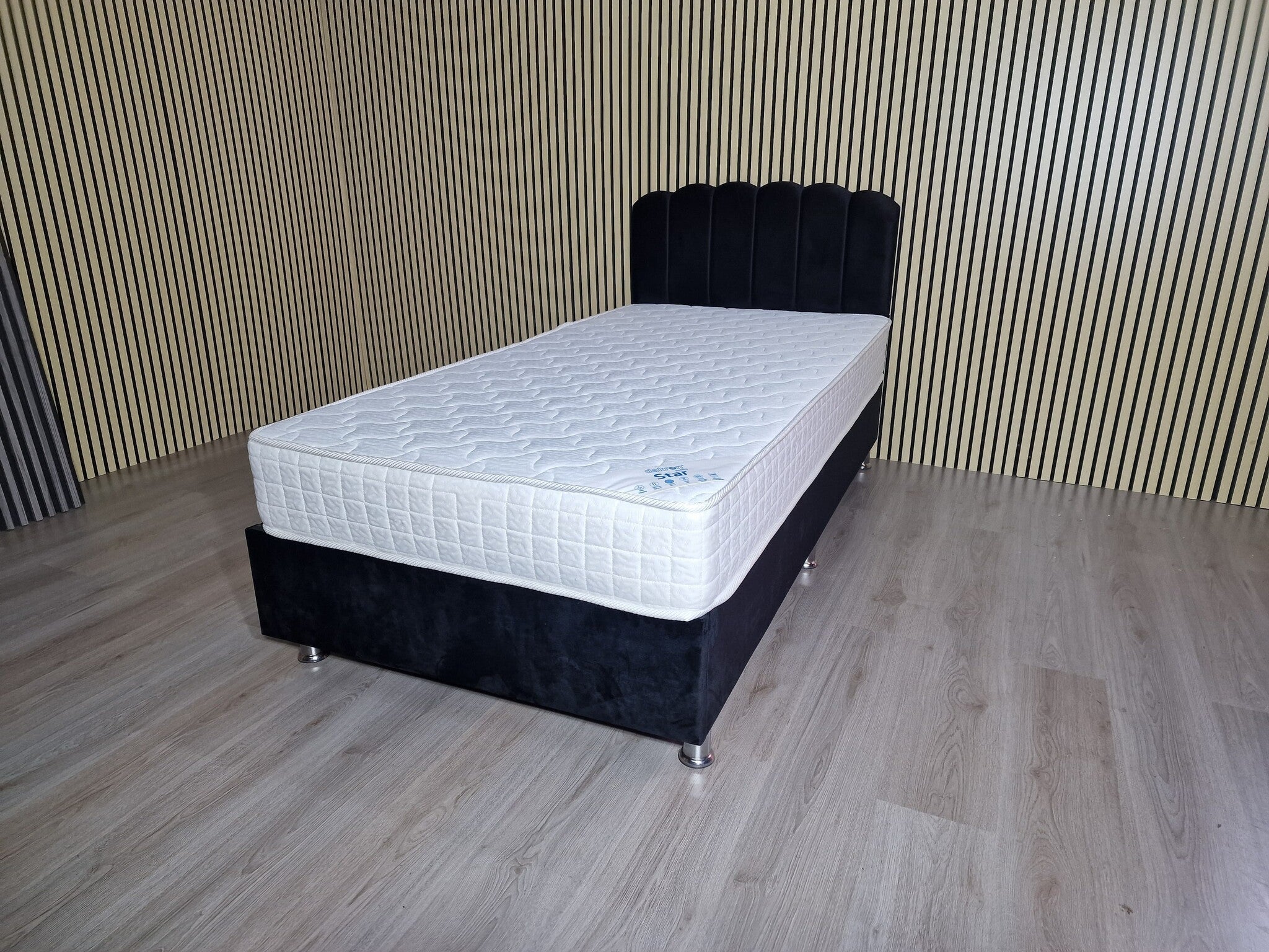 Bed - Elite - 2 Colors