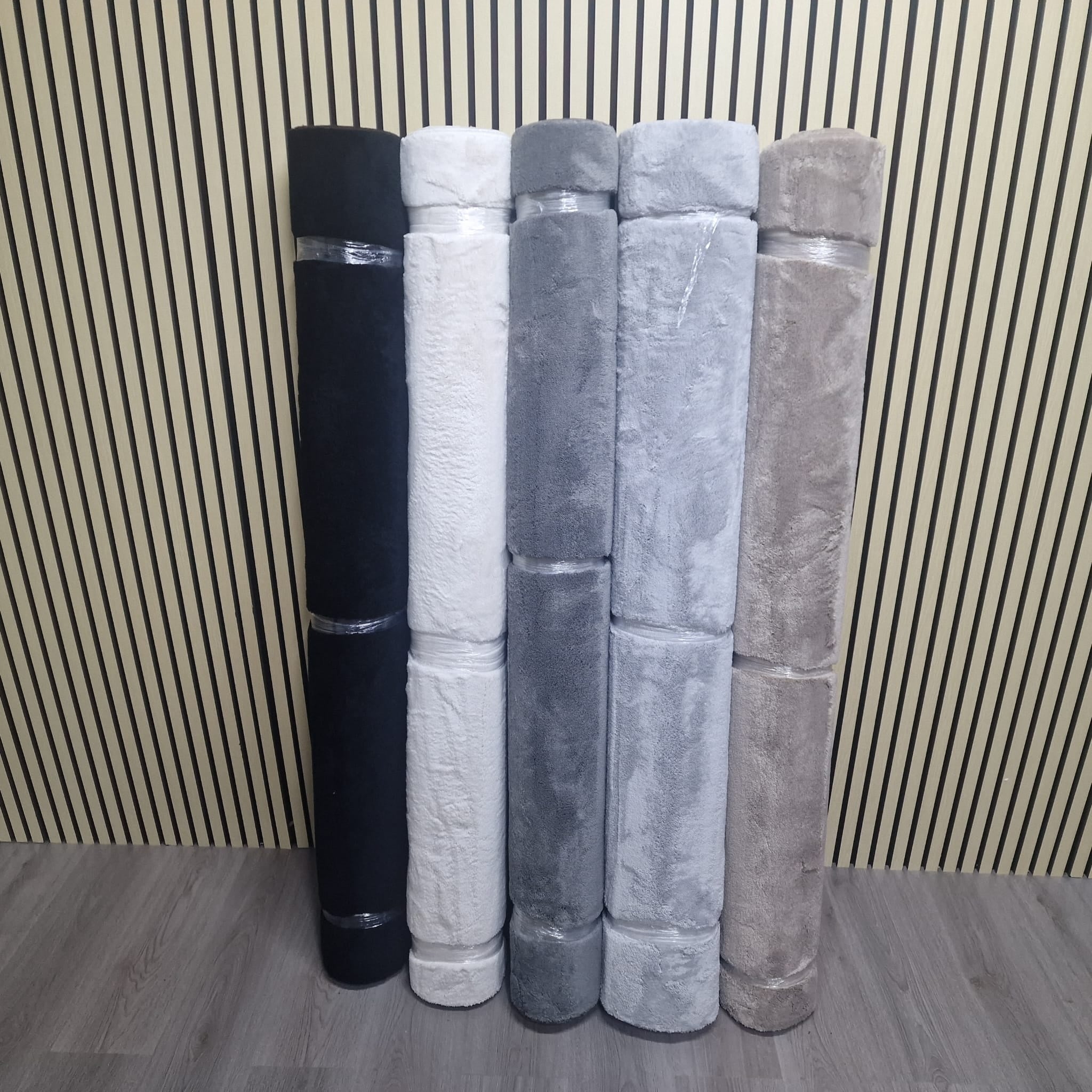 Velvet rug - Dubai 