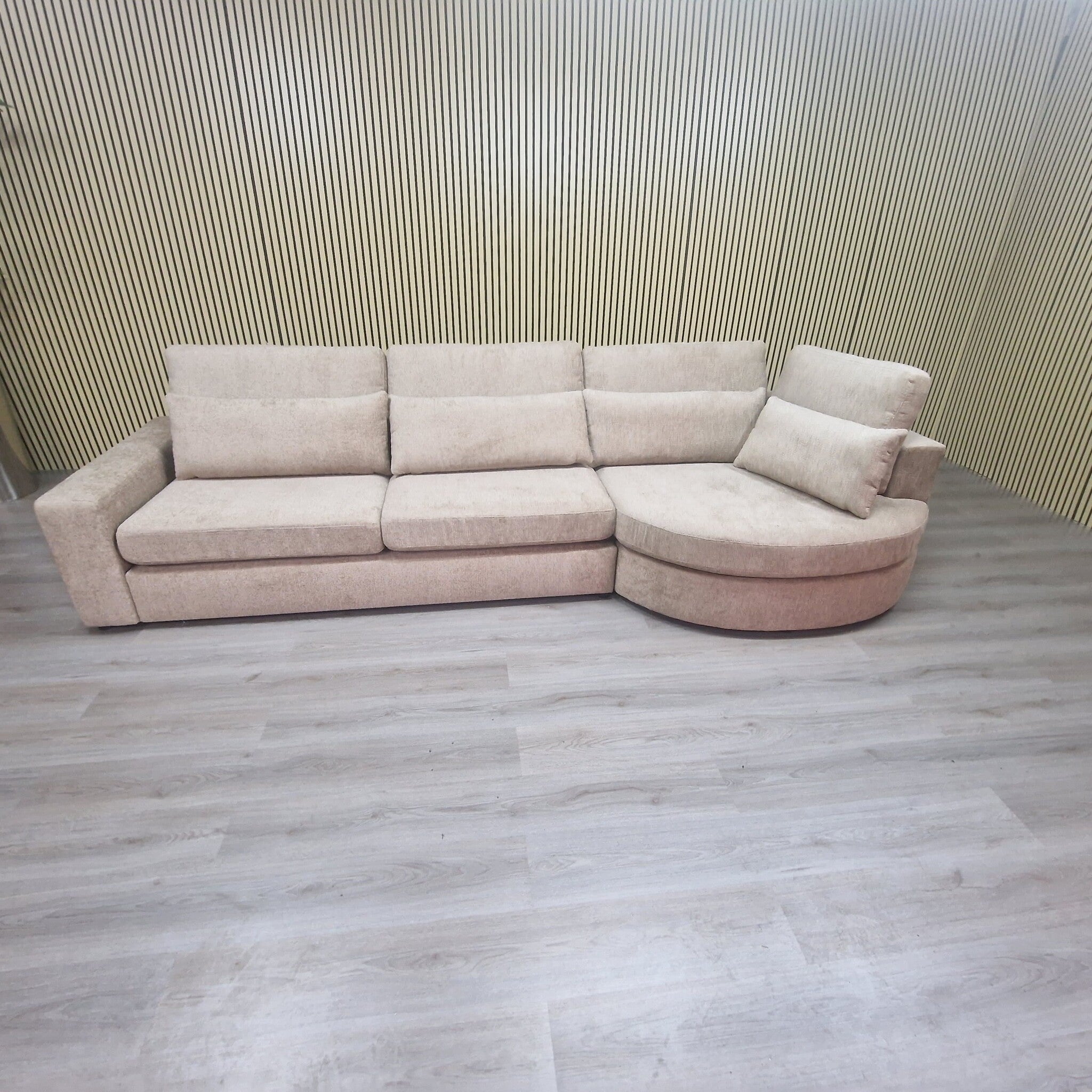 Bankstel Japandi